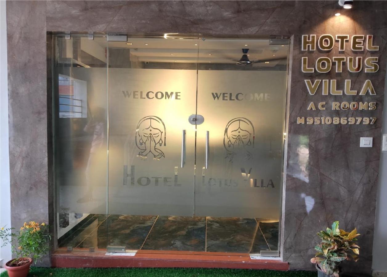 Hotel Lotus Villa Ahmadábád Exteriér fotografie